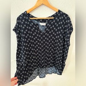 XL 100% rayon Universal Threads Sleeveless Top Black/White pattern